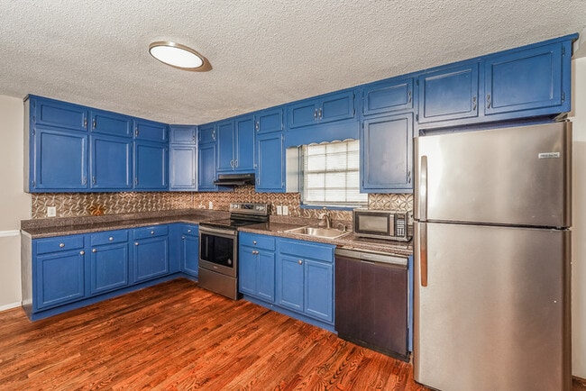 Photo - 2428 Briarcliff Dr