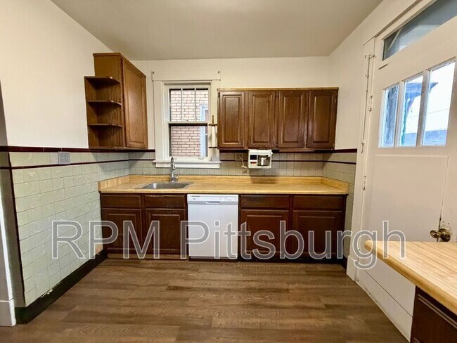 Photo - 1011 2nd St
