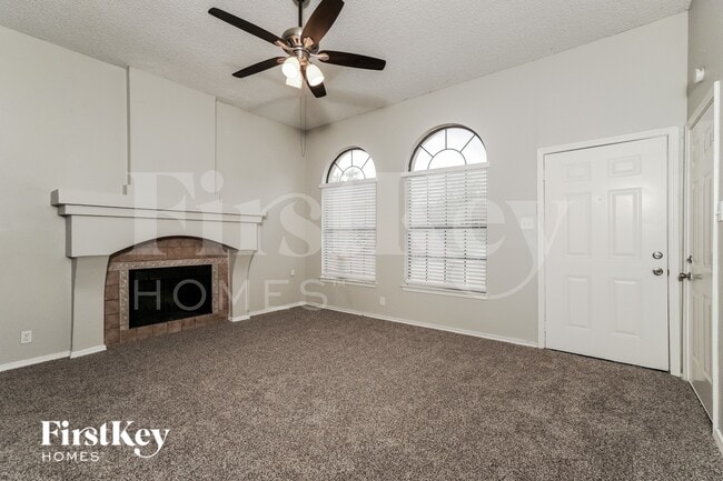 Photo - 5934 Burning Sunrise Dr