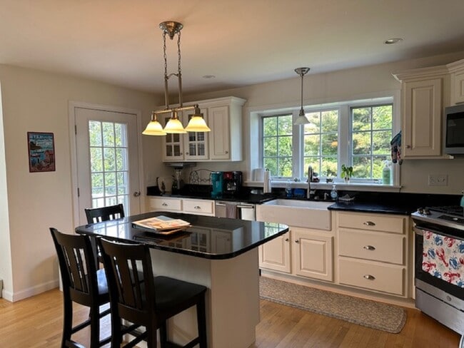 Photo - 2030 Harpswell Islands Rd