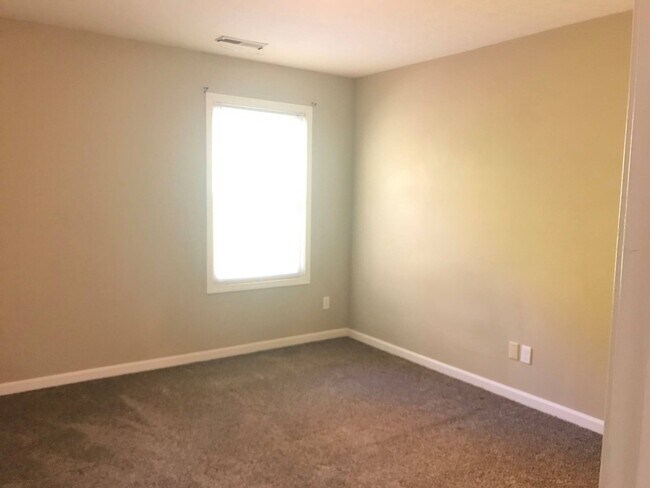 114 Creekside Dr Unit D
