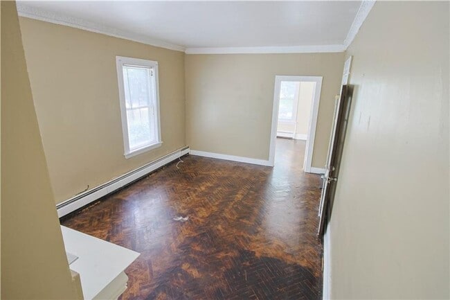 Photo - Great spot! 3br/1ba on Park Ave