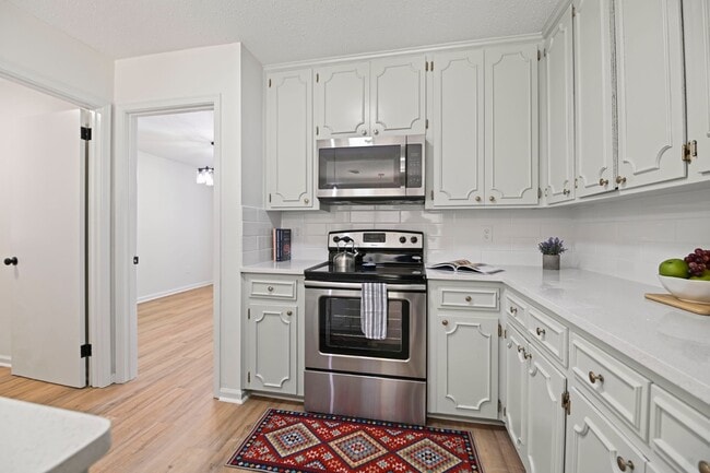 Photo - 2117 Semmes Dr