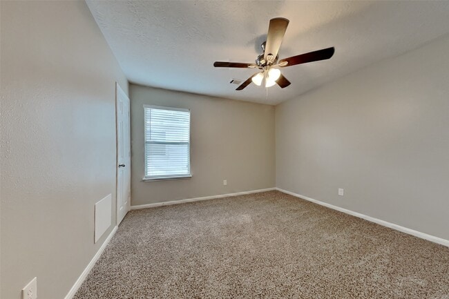 Photo - 4938 Comal River Loop