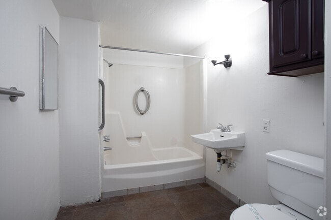 1HAB, 1BA - 627 ft² - Mountain Ridge Apartments