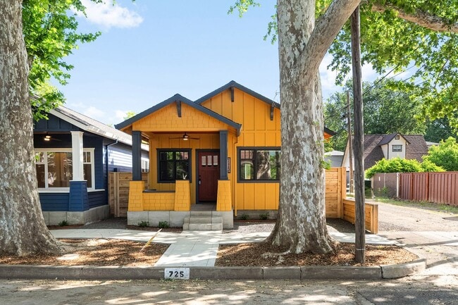 Building Photo - Luxury New Build | Walk to Downtown | Granite, Cherry Wood & High-End Finishes | Whole Home Water...