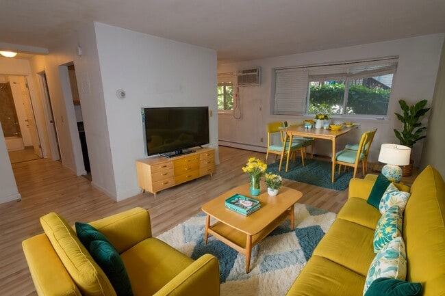 Photo - 2731 Pillsbury