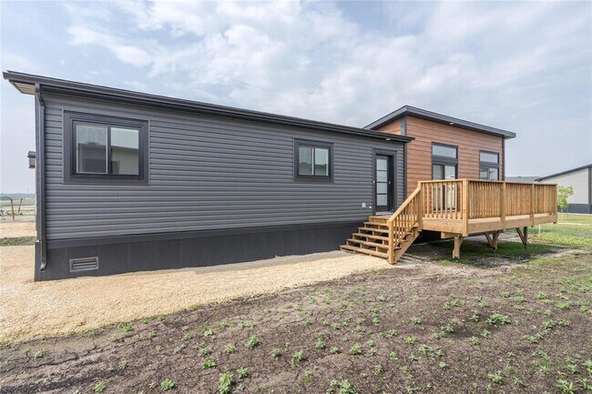 Photo - 136 Prairie Oak Dr