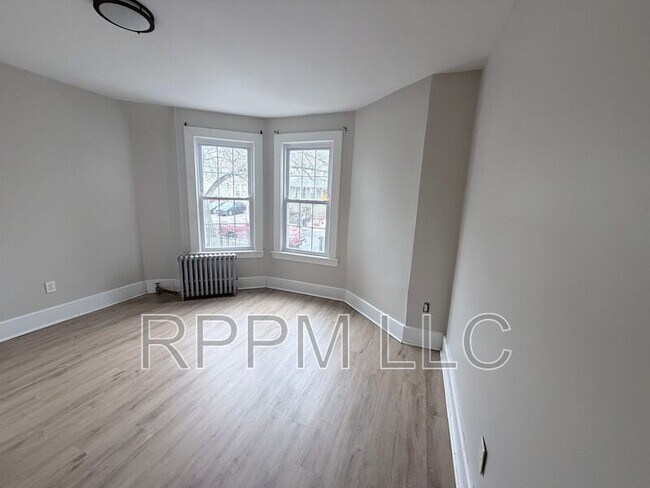 106 N 16th St Unit 1