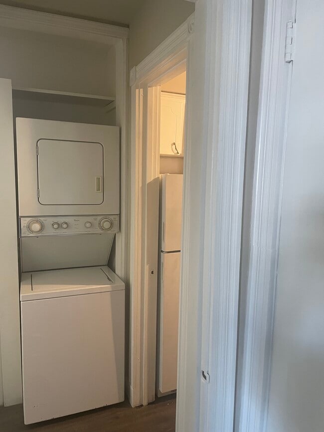 Lavadora y secadora - Faulkner Court Apartments