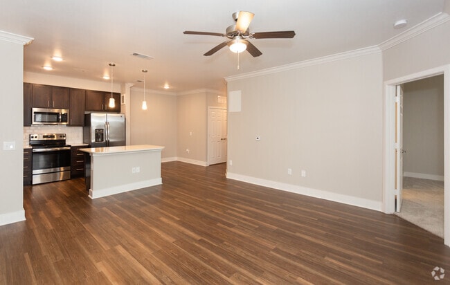 1BR 1BA