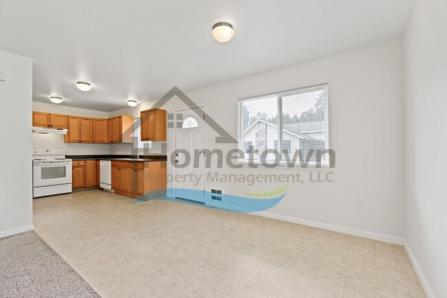 Photo - 6498 Tamarack Ln Unit B