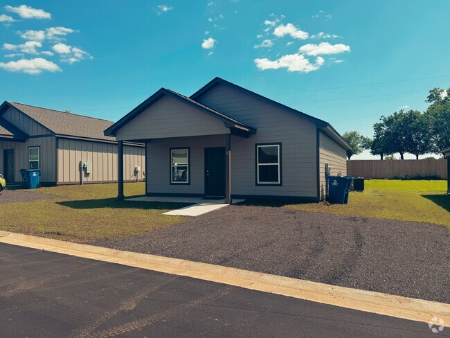 Building Photo - 114 Rodeo Ln Rental