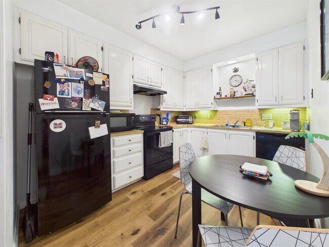 Photo - 2529 Rio Grande St Unit 24