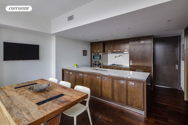 Photo - 151 E 85th St