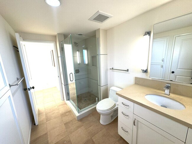 354 N Coast Hwy Unit B
