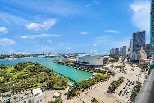 Photo - 900 Biscayne Blvd Unidad 2106