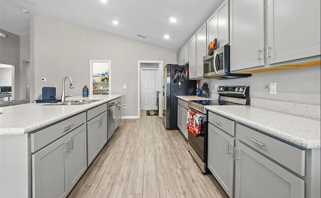 Photo - 529 Vittorio Dr