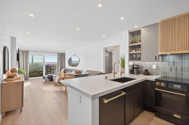 Building Photo - 218 E Surfside Dr Unit 218 E Surfside