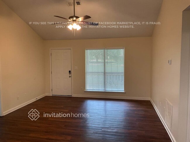 Photo - 175 Green Cir