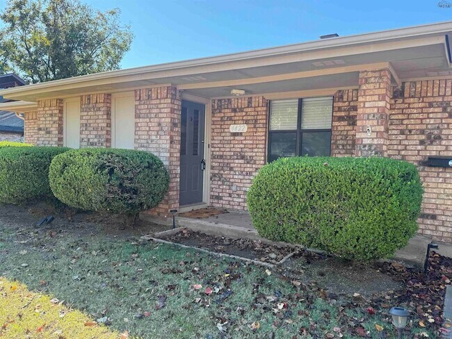 Photo - 4422 McNiel Ave