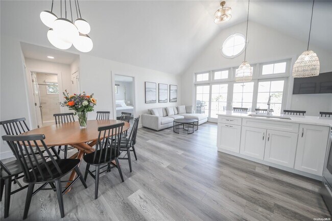 100 E Lighthouse Walk