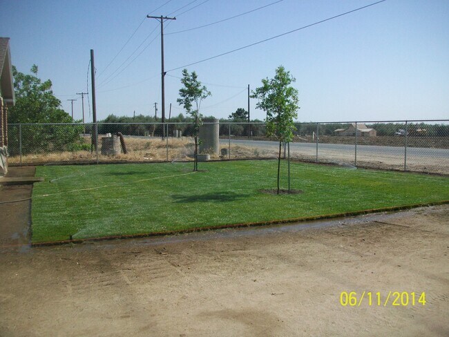 Photo - Beautiful Upgraded 3 Bedroom 2 Bath Countr...