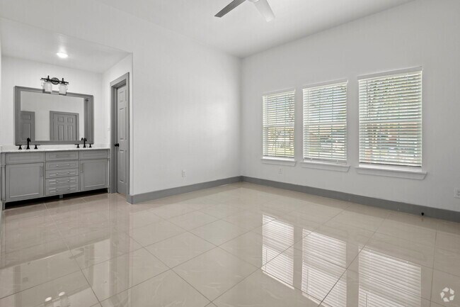 Building Photo - 23726 Summer Pine Dr Rental