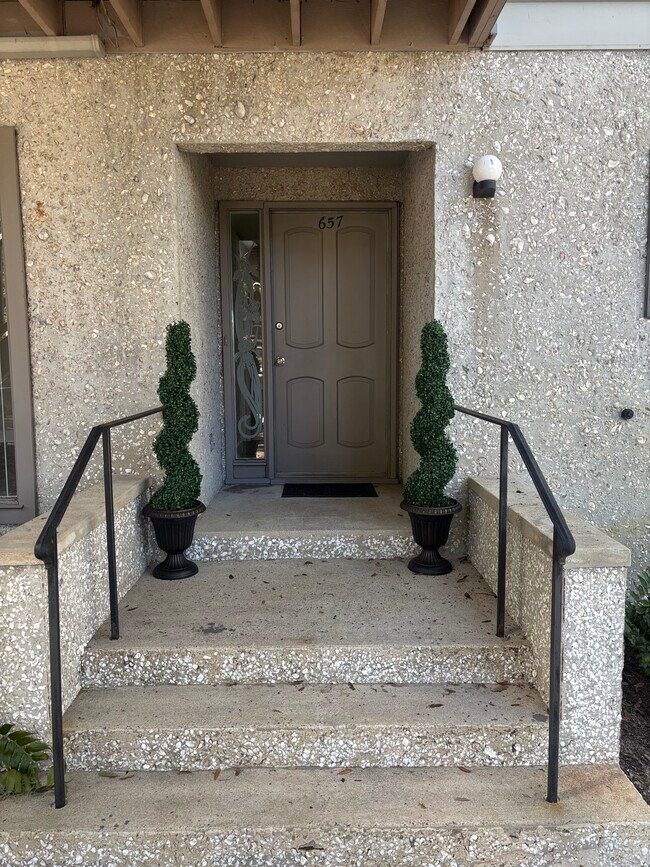 Photo - 657 N Golf Villa Rd Unit 657