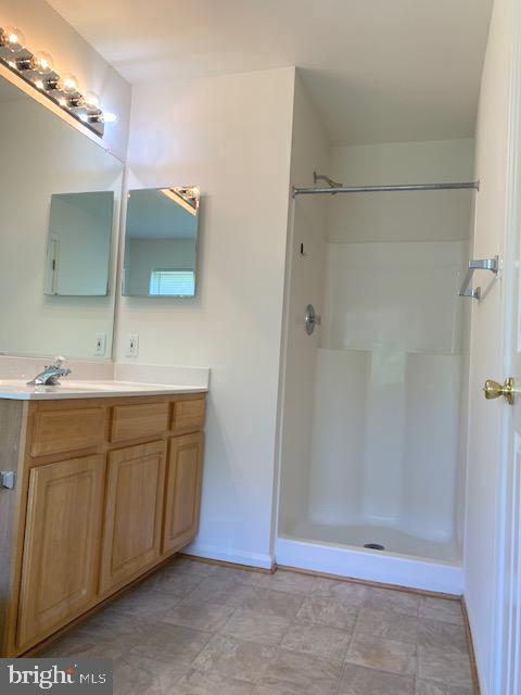 Photo - 405 Independence Dr