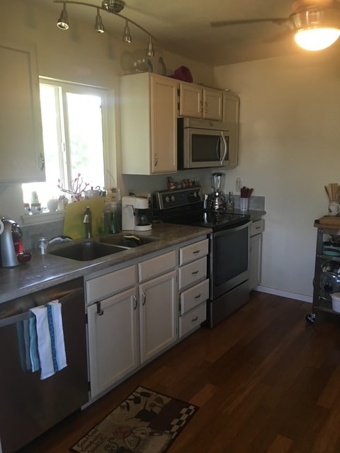 Photo - 2570 Hunakai St