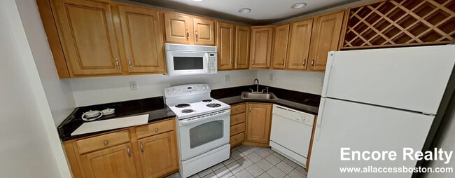 Building Photo - 112 Queensberry St Rental