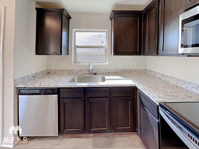 Photo - 116 Bandana Cir