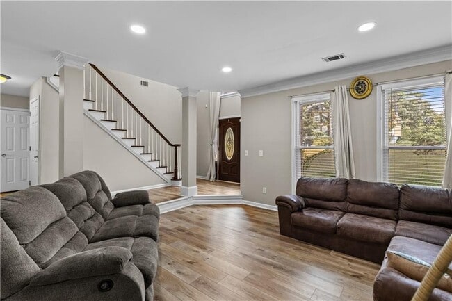 Photo - 2238 Roseberry Ln