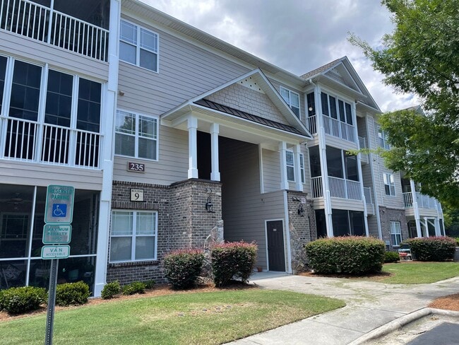 Building Photo - 3 Bedroom 2 Bathroom Condo in Woodlands Way at Crow Creek Unit 13