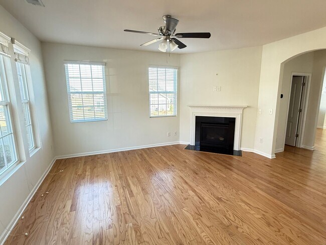 Photo - End-Unit Cornelius Townhome | 3BR + Flex Room | Fenced Courtyard | Near Birkdale & Greenway