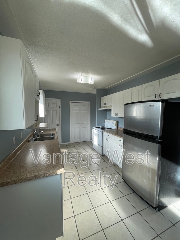 Photo - 2433 Sexsmith Rd