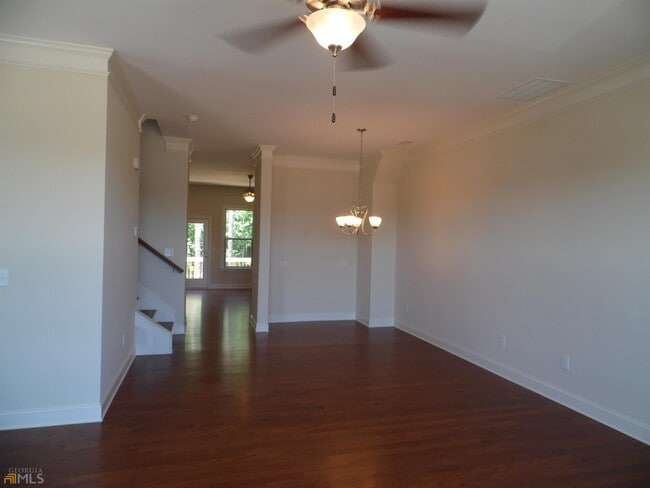 Photo - 249 Bridlington St