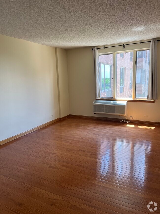 Building Photo - 801 S Plymouth Ct Unit 614 Rental