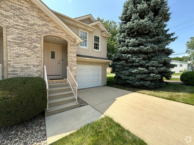 Building Photo - 405 Park Creek Ct Rental