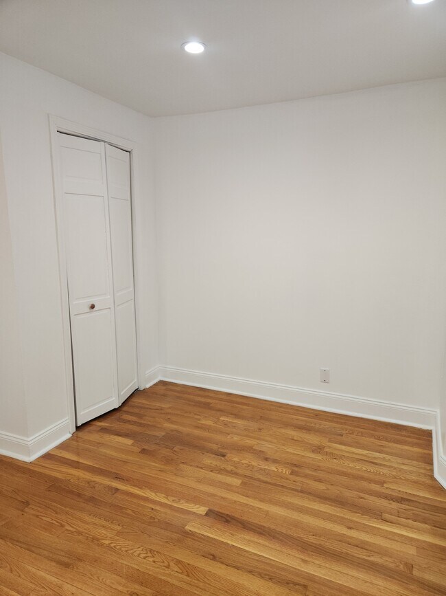 Photo - 82 Williams Ave