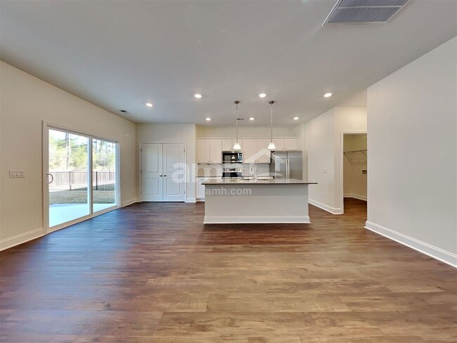 Building Photo - 101 Oldenburg Dr