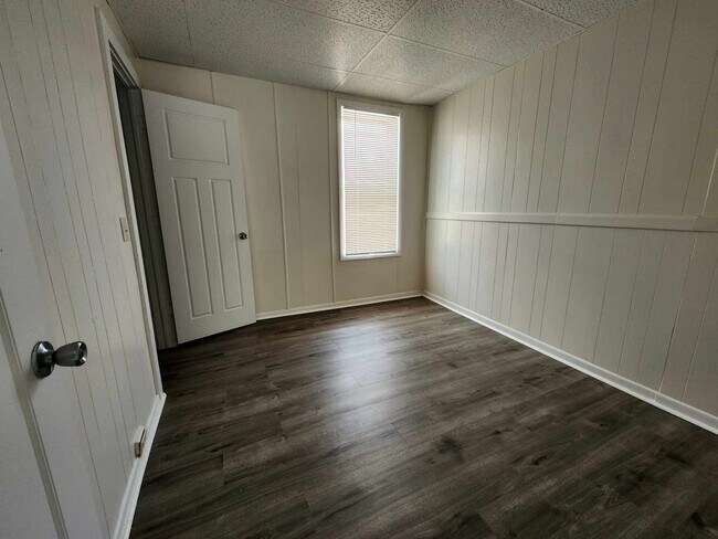 313 N Michigan Ave Unit 313 N. Michigan Ave- Apt #3