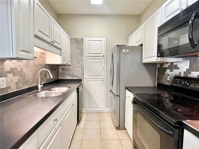 Photo - 2921 Lenox Rd NE Unit 108