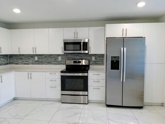 Photo - 25810 SW 144th Ave