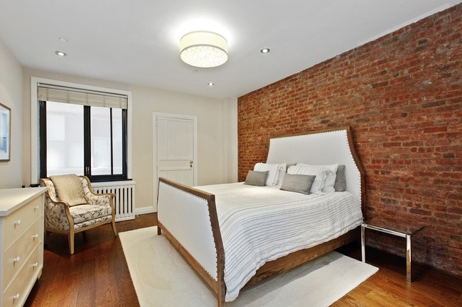 Photo - 144-152 W 27th St