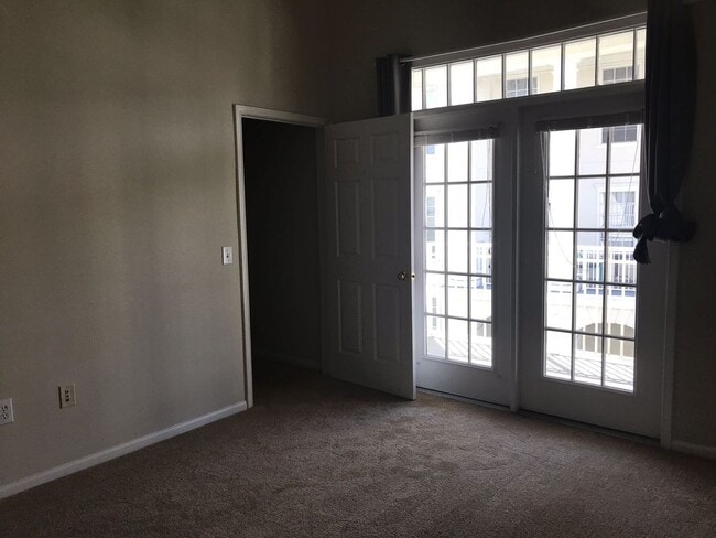 Photo - 239 Longview Ave