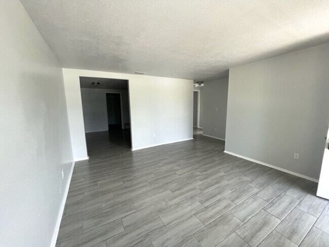 Photo - 5703 9th Street Circle East Unit 5705 9th Street Circle East