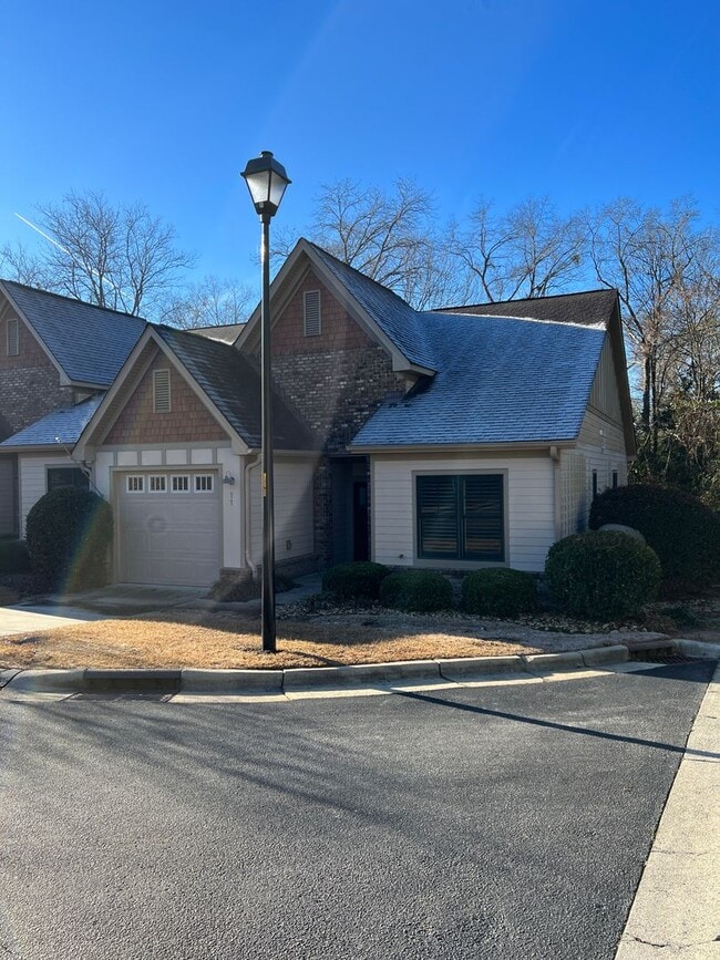 Photo - Beautiful 2 Bed 2 Bath Townhome in Southern Pines