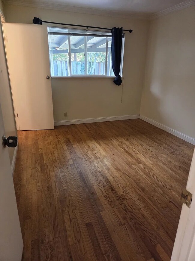 Photo - 4953 Kenson Dr